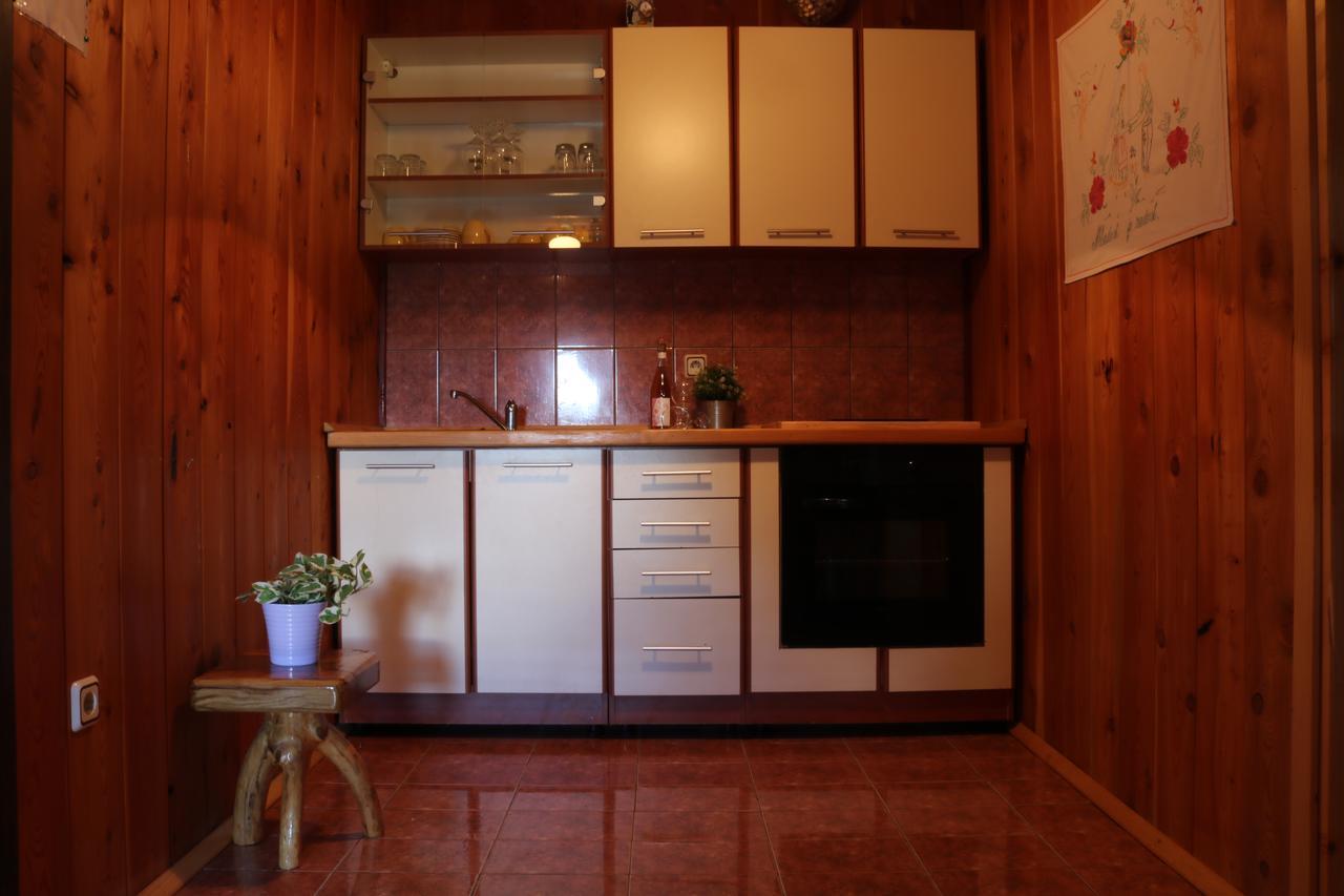 Apartment Iko *